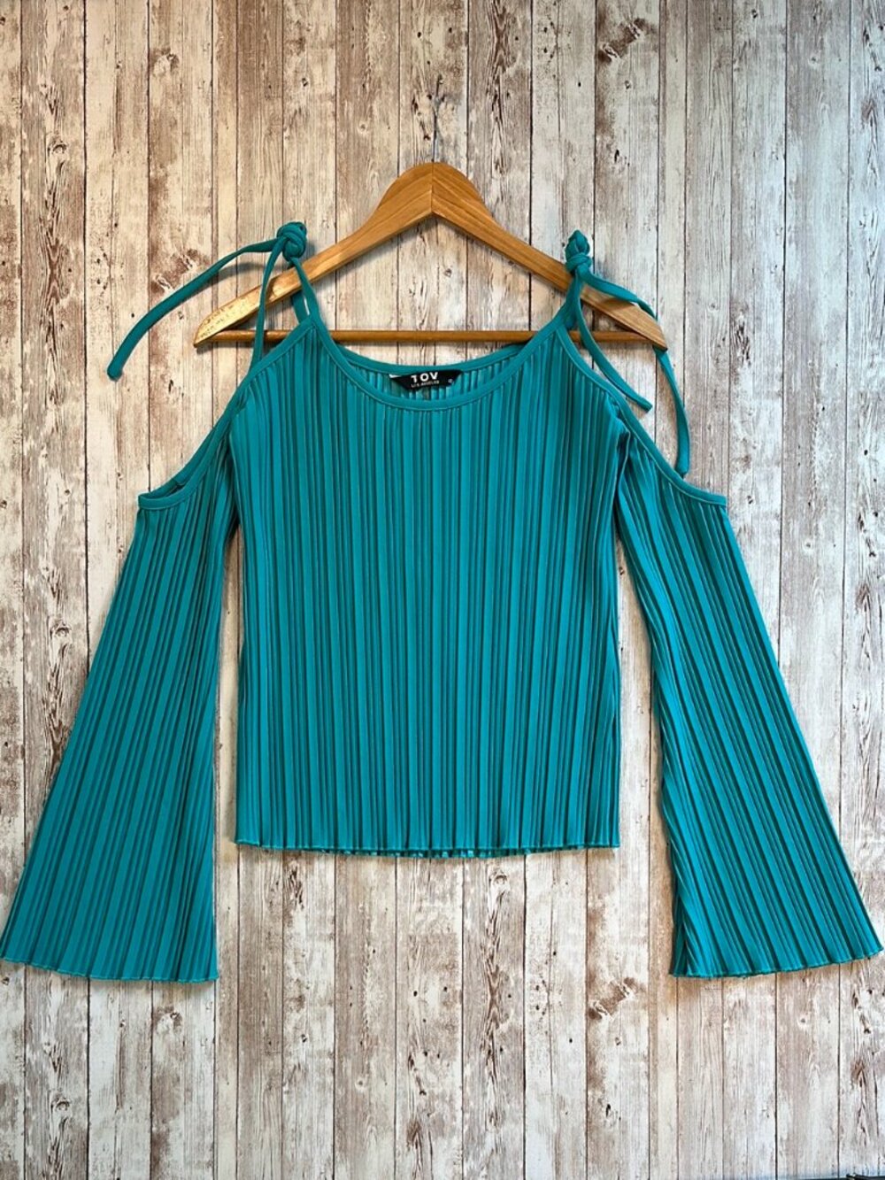 TOV Los Angeles Tie Cold Shoulder Top Bell Sleeves sz M Teal Blue Crinkle Ribbed